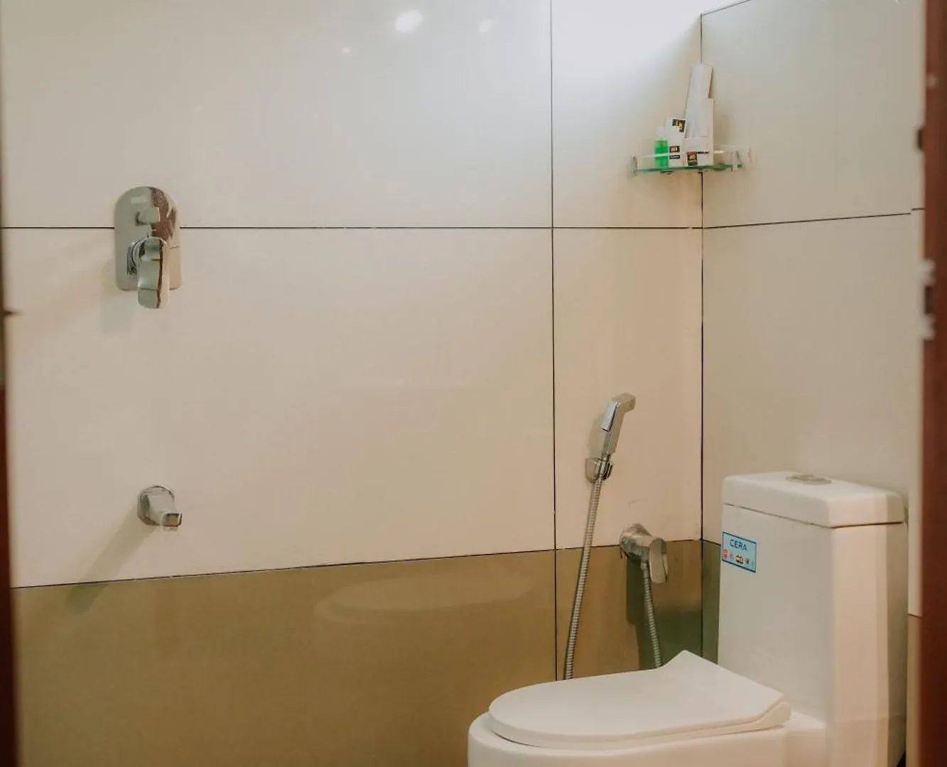 Отель Makkiyil Residency Коччи